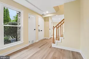 2201 Strahle St, Philadelphia, PA 19152 - Photo 5