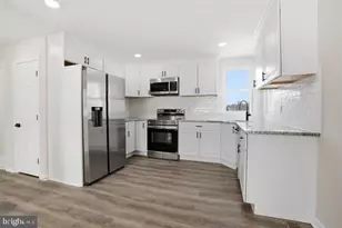 513 Smithfield Ave, Philadelphia, PA 19116 - Photo 5