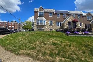 165 E Fariston Dr, Philadelphia, PA 19120 - Photo 3