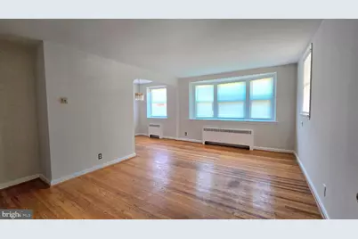 165 E Fariston Drive #1ST FLOOR, Philadelphia, PA 19120 - Photo 5