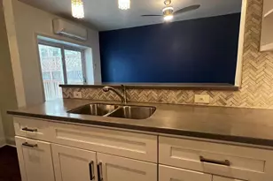 248 E Queen Ln, Philadelphia, PA 19144 - Photo 7