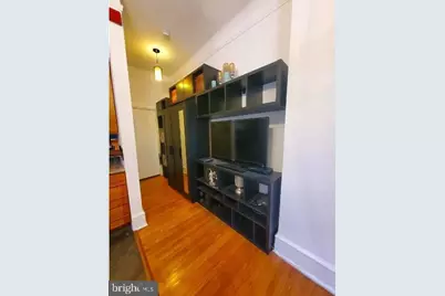1109 Spruce Street #2R, Philadelphia, PA 19107 - Photo 3
