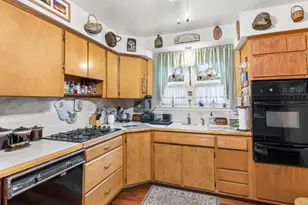 1913 Benton Ave, Philadelphia, PA 19152 - Photo 11