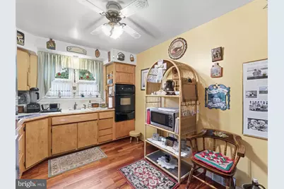 1913 Benton Avenue, Philadelphia, PA 19152 - Photo 9