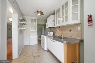 6452 Morris Park Rd, Philadelphia, PA 19151 - Photo 13