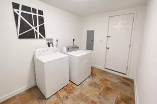 6018 Hazelhurst St, Philadelphia, PA 19151 - Photo 9