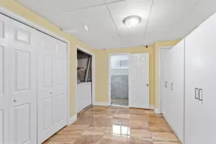 2251 S Hemberger St, Philadelphia, PA 19145 - Photo 15