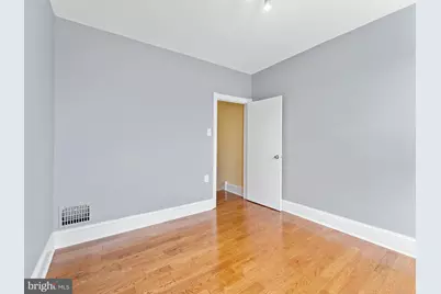 2251 S Hemberger Street, Philadelphia, PA 19145 - Photo 9
