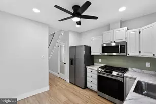 2537 S Chadwick St, Philadelphia, PA 19145 - Photo 7