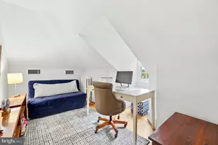 1006 W Cliveden St, Philadelphia, PA 19119 - Photo 37