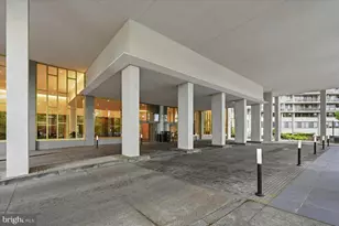 2401 Pennsylvania Ave, Philadelphia, PA 19130 - Photo 21