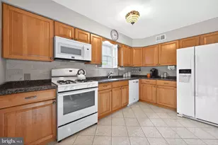 9033 Lykens Ln, Philadelphia, PA 19128 - Photo 3