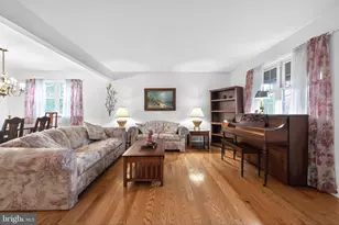 9033 Lykens Ln, Philadelphia, PA 19128 - Photo 5