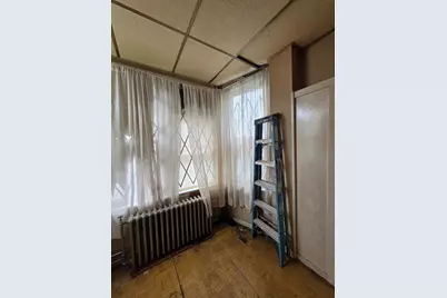 2051 N 8th Street, Philadelphia, PA 19122 - Photo 19