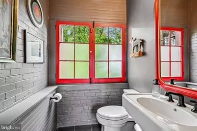 51 E Penn Street, Philadelphia, PA 19144 - Photo 33