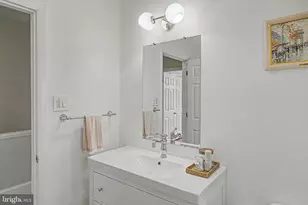 203 E Gowen Ave, Philadelphia, PA 19119 - Photo 29