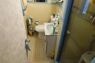 8020 Thouron Ave, Philadelphia, PA 19150 - Photo 17