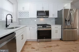 205 Mifflin St, Philadelphia, PA 19148 - Photo 9