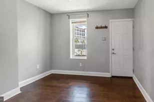 2564 Collins St, Philadelphia, PA 19125 - Photo 3