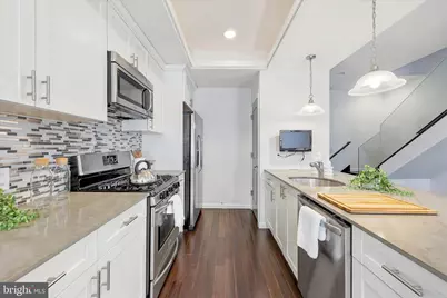 1314 N 6th Street #2R, Philadelphia, PA 19122 - Photo 21