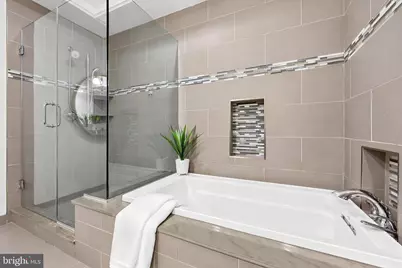 1314 N 6th Street #2R, Philadelphia, PA 19122 - Photo 35