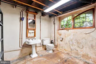 5330 N Sydenham St, Philadelphia, PA 19141 - Photo 39