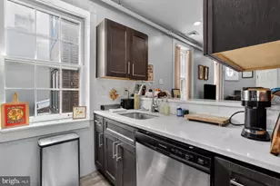 927 Clinton St, Philadelphia, PA 19107 - Photo 7