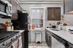 927 Clinton St, Philadelphia, PA 19107 - Photo 5