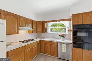 3226 W Penn St, Philadelphia, PA 19129 - Photo 31