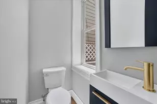 2336 Aspen St, Philadelphia, PA 19130 - Photo 11