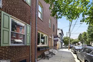 2336 Aspen St, Philadelphia, PA 19130 - Photo 3