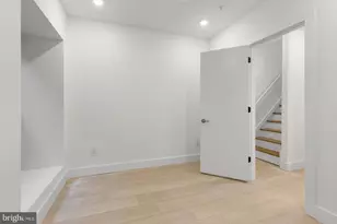 2007 Cambridge St, Philadelphia, PA 19130 - Photo 15