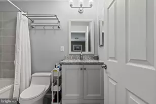 1903 Spruce St, Philadelphia, PA 19103 - Photo 23
