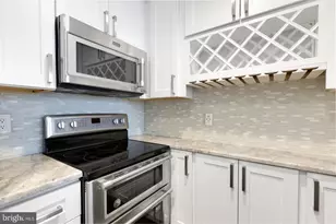 12 S Letitia St, Philadelphia, PA 19106 - Photo 11