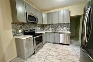 7275 Saybrook Ave, Philadelphia, PA 19142 - Photo 5