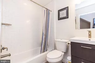 2445 Coral St, Philadelphia, PA 19125 - Photo 15
