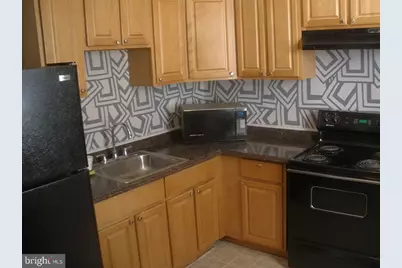 2010 W Oxford Street, Philadelphia, PA 19121 - Photo 7