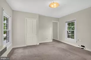 350 Green Ln, Philadelphia, PA 19128 - Photo 3