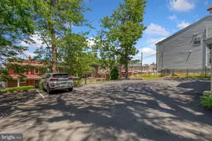 350 Green Ln, Philadelphia, PA 19128 - Photo 19