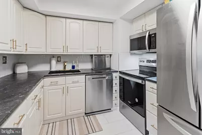 520 Lombard Street #A, Philadelphia, PA 19147 - Photo 13