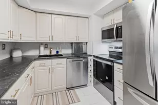 520 Lombard St, Philadelphia, PA 19147 - Photo 13