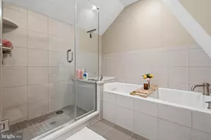 520 Lombard St, Philadelphia, PA 19147 - Photo 25