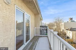 2005 Carpenter St, Philadelphia, PA 19146 - Photo 33