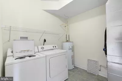 2005 Carpenter Street #A, Philadelphia, PA 19146 - Photo 25