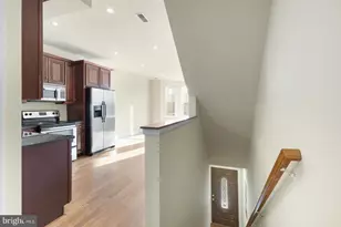 2005 Carpenter St, Philadelphia, PA 19146 - Photo 3