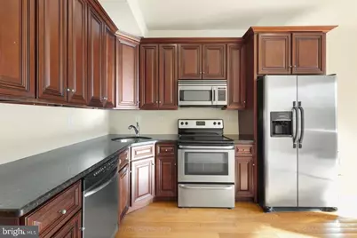 2005 Carpenter Street #A, Philadelphia, PA 19146 - Photo 5
