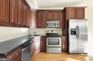 2005 Carpenter St, Philadelphia, PA 19146 - Photo 5