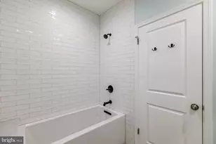 726 S Randolph St, Philadelphia, PA 19147 - Photo 17