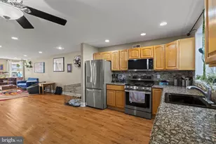 1524 S Iseminger St, Philadelphia, PA 19147 - Photo 7