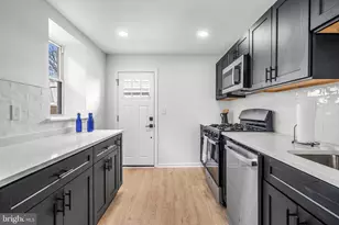 2318 Gaul St, Philadelphia, PA 19125 - Photo 3